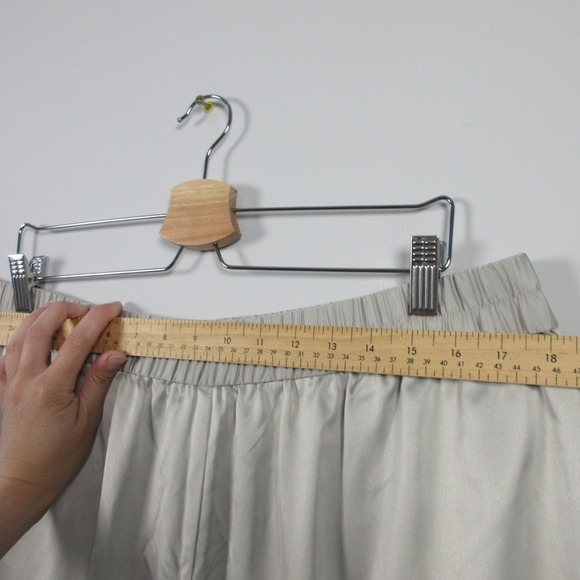 Marla Wynne Beauty And The Beast Palazzo Pants Women 1X Grey Satin Designer 274 - Picture 8 of 12